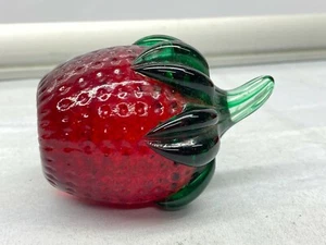 Gibson Red Glass Strawberry Figurine 3 " high Paperweight 1994 Vintage - Picture 1 of 5