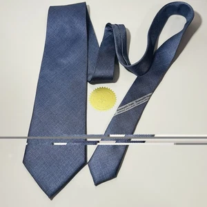 Ermenegildo Zegna einzigartige einfarbige blaue Luxuskrawatte aus 100 % Seide 59,5 x 3,75 Zoll exklusiv  - Bild 1 von 14