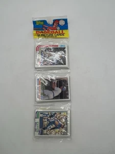Paquete de 51 tarjetas de béisbol Topps 1982 sellado de fábrica - Imagen 1 de 10