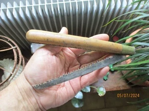 Ancienne Petite Scie Pliante Arboriculteur Scout Vigne Rosier 108 Fg St Antoine - Picture 1 of 6