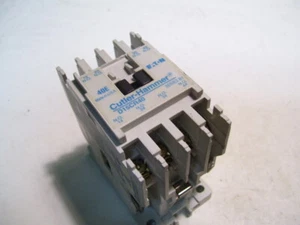 EATON CH MARTELLO TAGLIERINA D15CR40T1B RELÈ DI CONTROLLO 6A/120VAC 4NO 24VDC P4831 - Foto 1 di 7