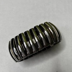 Vintage Womens Bracelet pull on Stretch Flaws heavy rust tarnish inside out - Picture 1 of 9