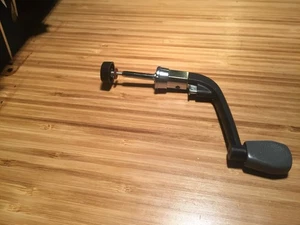 EIN (1x) - Standard Pentagon Griff für 3000 - 4000 Rollen - NEU ANDERE - SCHÖN - Bild 1 von 9
