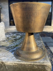 Vintage schwerer Messing Kelch Kelch Bonboniere Catch-All Pflanzgefäß - Bild 1 von 11