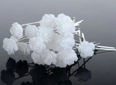 1 épingle à chignons fleur blanche , bijou de cheveux mariage - Photo 1/2