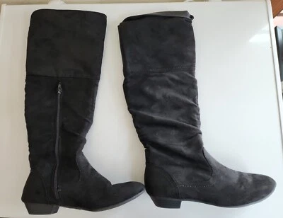 Botas de moda Route 66 para mujer celebridades negras imitación gamuza hasta la rodilla 7M Foto 1 de 4