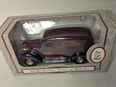 Vintage 1938 PANEL TRUCK BANK  ERTL- CT FARM & FAMILY 1/25 UNBOXED FREE SHIPPING - Image 1 of 4