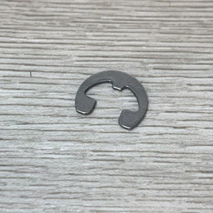 1988-1996 C4 Corvette Disc Brake Pad Pin Clip 10132842 NEW NOS GM - Bild 1 von 1