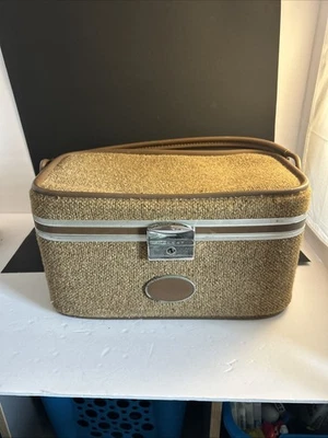 DE COLECCIÓN Beige/Marrón SKYWAY COSMÉTICO EQUIPAJE MALETA TREN ESTUCHE Rosa Interior Foto 1 de 4