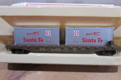 HO Scale Model Power 8303 ATSF 51' Flat Car #933253 w/ 2-20' Containers - Image 1 of 2