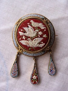 LOVELY 18K YELLOW GOLD ITALIAN MICRO MOSAIC BROOCH - Picture 1 of 11