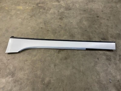 16 17 18 19 Mazda MX-5 Miata Saia Lateral Esquerda Painel Balancim Moldagem Guarnição 1563 Fabricante de Equipamento Original - Imagem 1 de 4