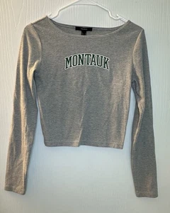 Forever 21 crop top grigio chiaro manica lunga con Montauk in verde junior medium - Foto 1 di 5