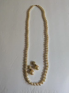 Vintage Faux Pearl And Gold Tone Necklace And Pierced Earrings Set - Picture 1 of 4