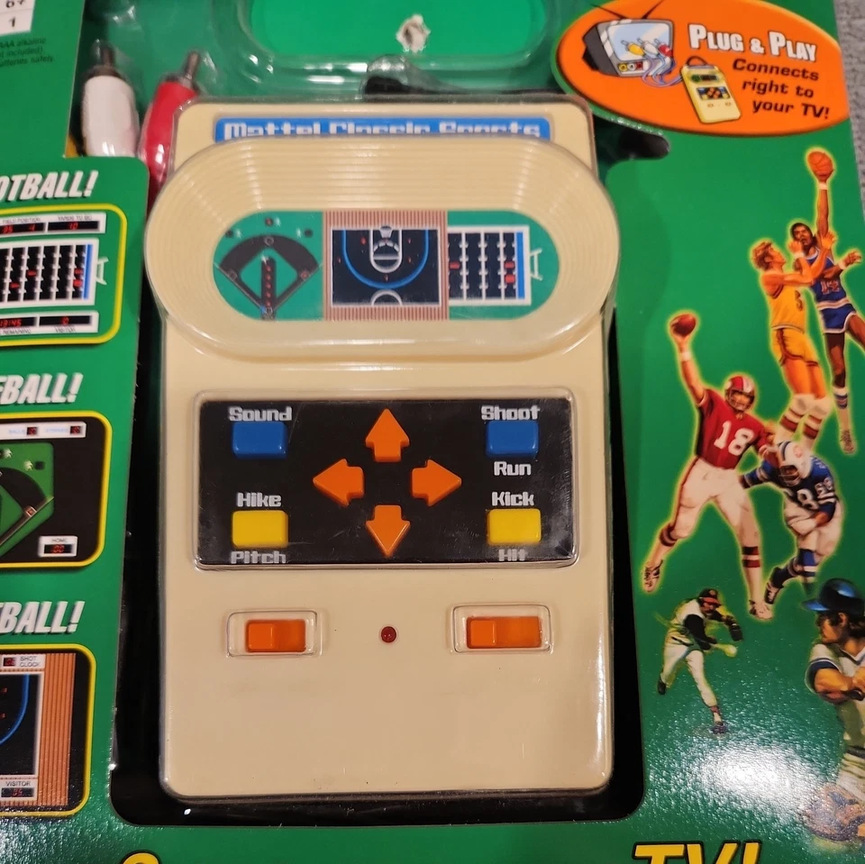 Mattel Clásico Juego Deportivo Plug & Play TV 3 en 1 (2005) Fútbol, Baloncesto Pelota Foto 1 de 3