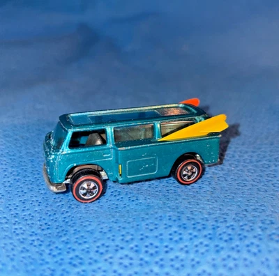 Volkswagen Beach Bomb 1969 Redline azul aguamarina Hot Wheels con placas HW1 Foto 1 de 4