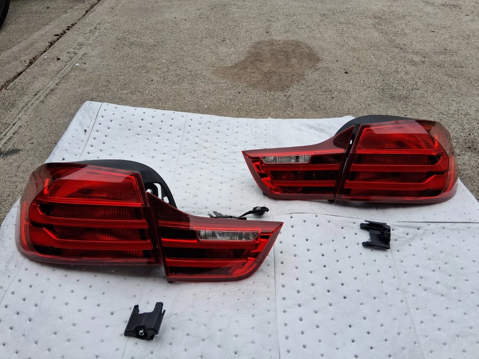 Luces traseras para BMW M4 Convertible 2015. Foto 1 de 4