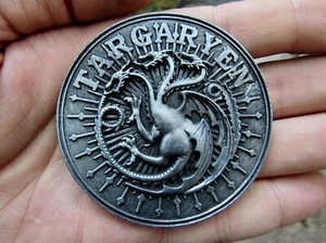 Vtg GAME OF THRONES Belt Buckle TV SHOW Poster ART Targaryen Dragon RARE VG+ - Picture 1 of 4