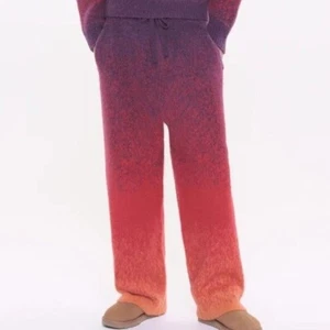 Madhappy Fuzzy Knits Gradient Knit Pants S NEW Ombre Sunset Purple Orange Red - Picture 1 of 6