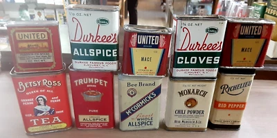Lot of 10 Vintage Spice Tins, General Grocery Store-Betsy Ross,Richleau,Trumpet - Image 1 of 4