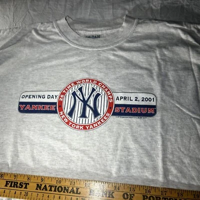 老式纽约洋基队 Y2K 开幕日 2001 年 4 月 2 日洋基体育场 XLarge — 第 1/4 张图片