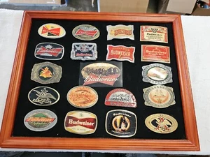 Sammlerstück Budweiser 18 Gürtelschnallen Anheuser-Busch 2010 The Bradford Exchange - Bild 1 von 17