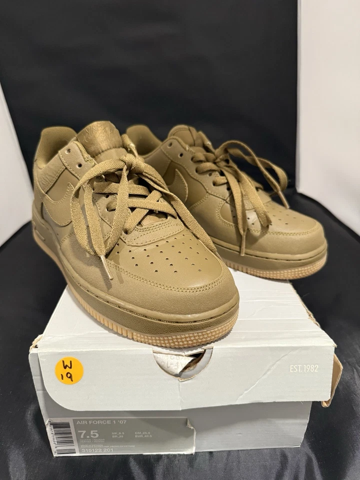 Air Force 1 ‘07 “Tech Tuff” Iguana Size 7.5  - Image 1 of 4