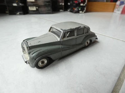 Rolls-Royce Argento Wraith 150 Dinky Toys 1/43 Giocattolo Antico Originale - Immagine 1 di 4