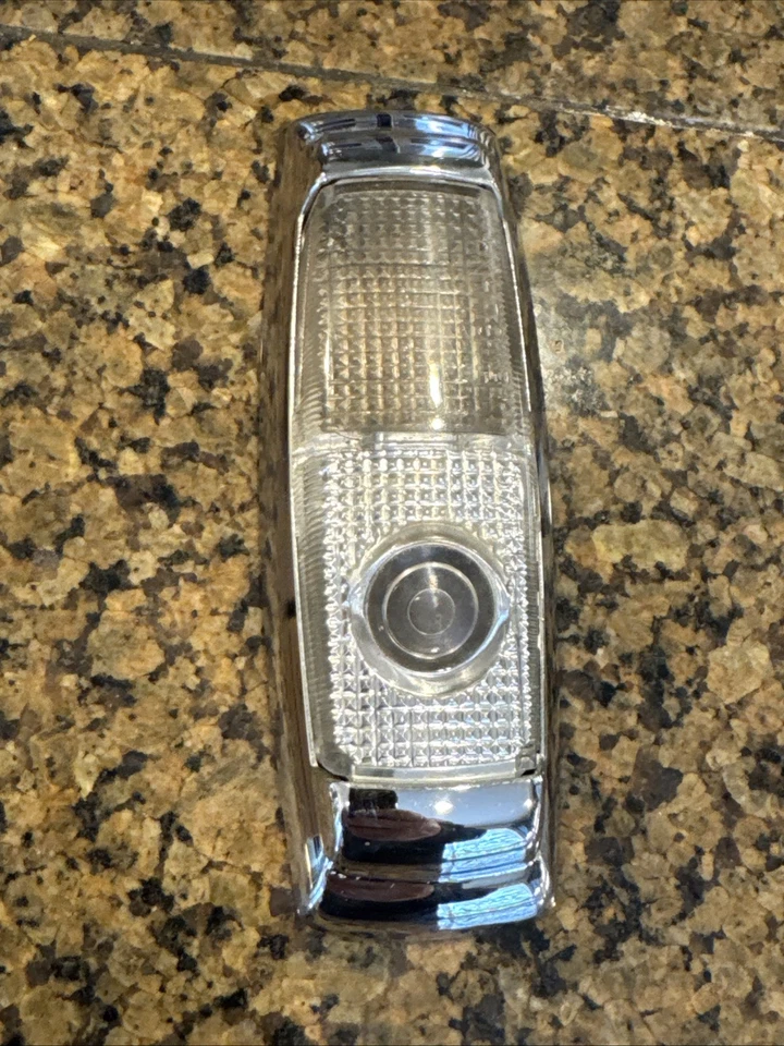 Rolls Royce Silver Shadow II T2 Corniche MONTAJE DE LENTE DE LUZ DOMO DELANTERO DERECHO Foto 1 de 4