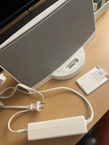 Bose SoundDock Digital Music iPod System White Power Supply remote included - Picture 1 of 7