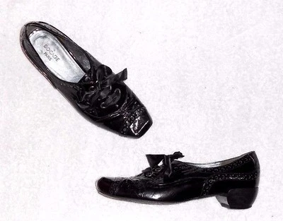 BOCAGE derbys cuir verni noir P 38 ½  TBE - Photo 1/4
