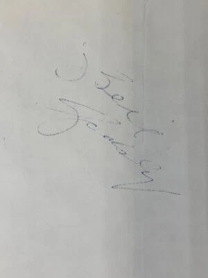 Hoja de papel autografiada Bill Gadsby miembro del Salón de la Fama de la MLB Foto 1 de 2