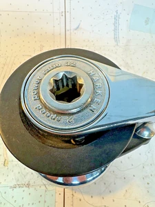 Harken 32.2STA - 2-Speed Self Tailing, Excellent Condition! Meticulously kept. - Picture 1 of 11