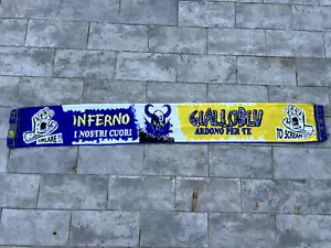 VERONA HELLAS CHIEVO MODENA GIALLOBLU INFERNO Sciarpa Calcio Scarf Ultras RARA - Foto 1 di 1