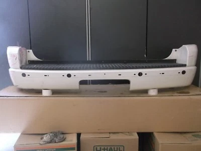 2002,2003,2004,2005,2006 Ford Explorer Rear Bumper [OEM]15UPD.  Foto 1 de 4
