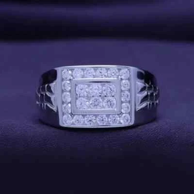 Anillo de boda de plata 925 de 1,00 quilates de corte redondo cultivado en laboratorio VS-FG con racimo de diamantes para hombre Foto 1 de 4