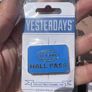 Pin esmaltado SDCC 2025 Yesterdays Lumon Hall Pass LE - Imagen 1 de 2
