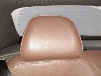 Reposacabezas trasero lado pasajero Rh 2013 S5 Audi Sku#4011643 Foto 1 de 4