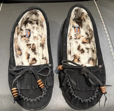 Zapatillas Dickies para mujer difusas negras y leopardo zapatos sin cordones con cuentas Foto 1 de 4