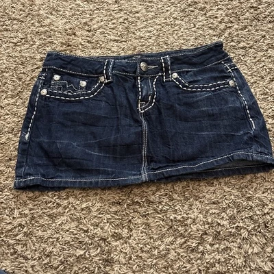 Minifalda vaquera azul Miss Me bordada bolsillos traseros talla 28 - Falda Irene Foto 1 de 4