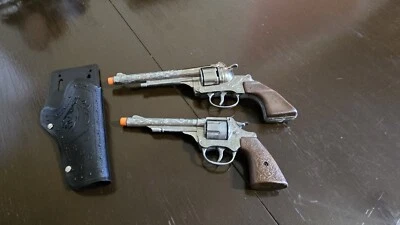 Gonher Cowboy Revolvers Pistols Die Cast Cap Gun Toy Made In Spain  - Image 1 of 4