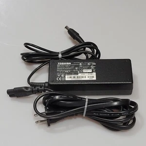 Genuine Toshiba PA3283U-5ACA 15V 5AMP 75W AC adapter for laptops Tecra 8100 - Picture 1 of 1