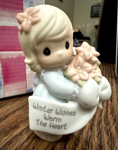 2000 Enesco Precious Moments WINTER WISHES WARM THE HEART # 184241 W/Box - Picture 1 of 7