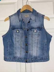 Earl Jeans Vest Women’s Sz Medium Wash Button Front Crop Blue Denim Distressed - Picture 1 of 8