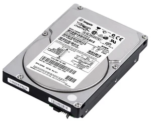 Hard Drive Dell 02F858 18GB SCSI 10.000 RPM 3.5 ST318406LW - Picture 1 of 3