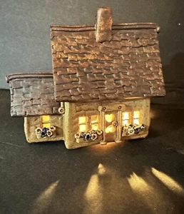 WINDY MEADOWS KERAMIK KERAMIK TEELICHT KERZENHAUS Garten HÜTTE - Bild 1 von 8