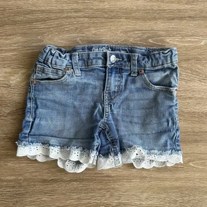 Cat & Jack Super Stretch Denim Jean Shorts Youth Girls 7/8 - Picture 1 of 16