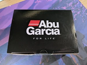 Abu Garcia Black Max Baitcaster Fishing Reel - Picture 1 of 4