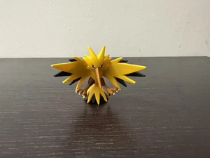 ZAPDOS ALTERNATIVE POSE MATTE POKEMON TOMY FIGURE VINTAGE OFFICIAL - Picture 1 of 5