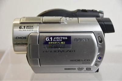 SONY DCR-DVD508 DIGITAL VIDEO CAMERA RECORDER HANDYCAM 6.1 MEGA PIXELS - Image 1 of 4